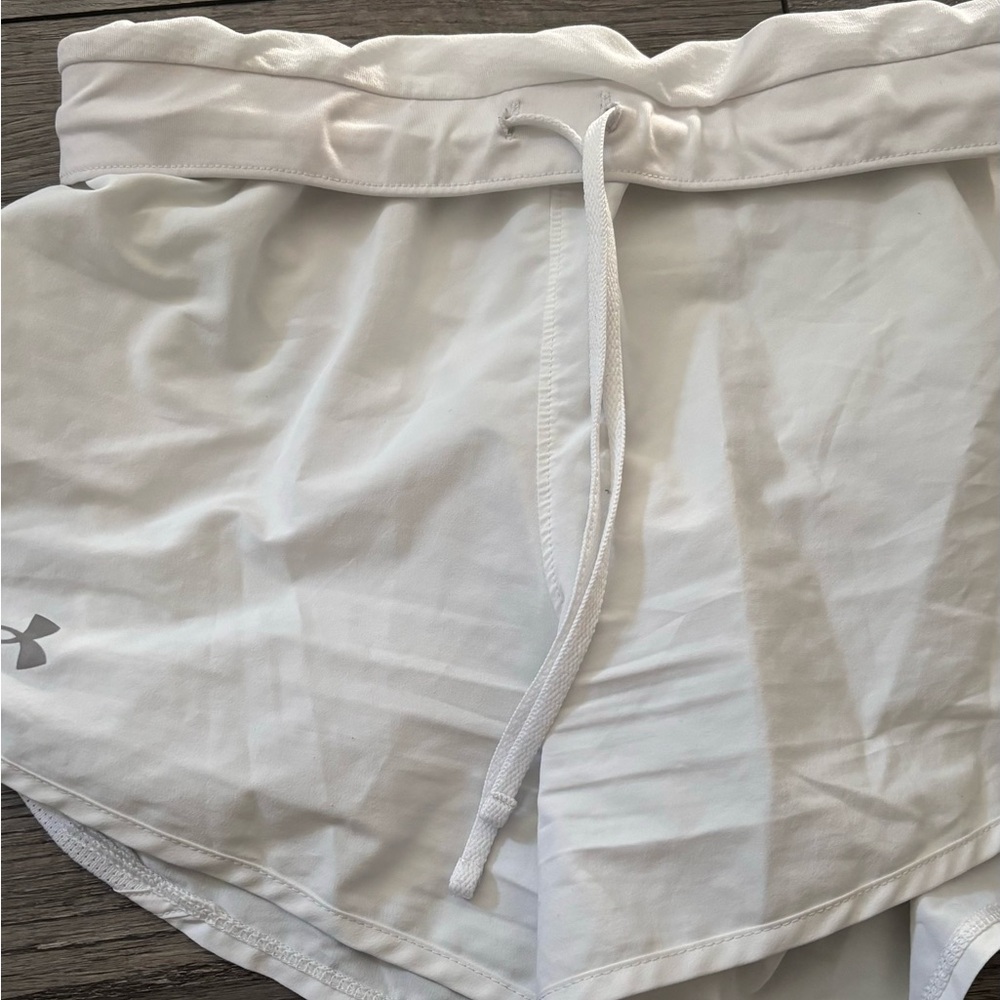 Under Armor Shorts - Picture 4 of 8